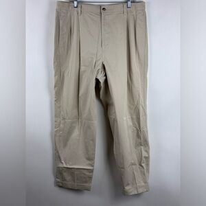 Men's Pleated Rolled Cuff Khakis